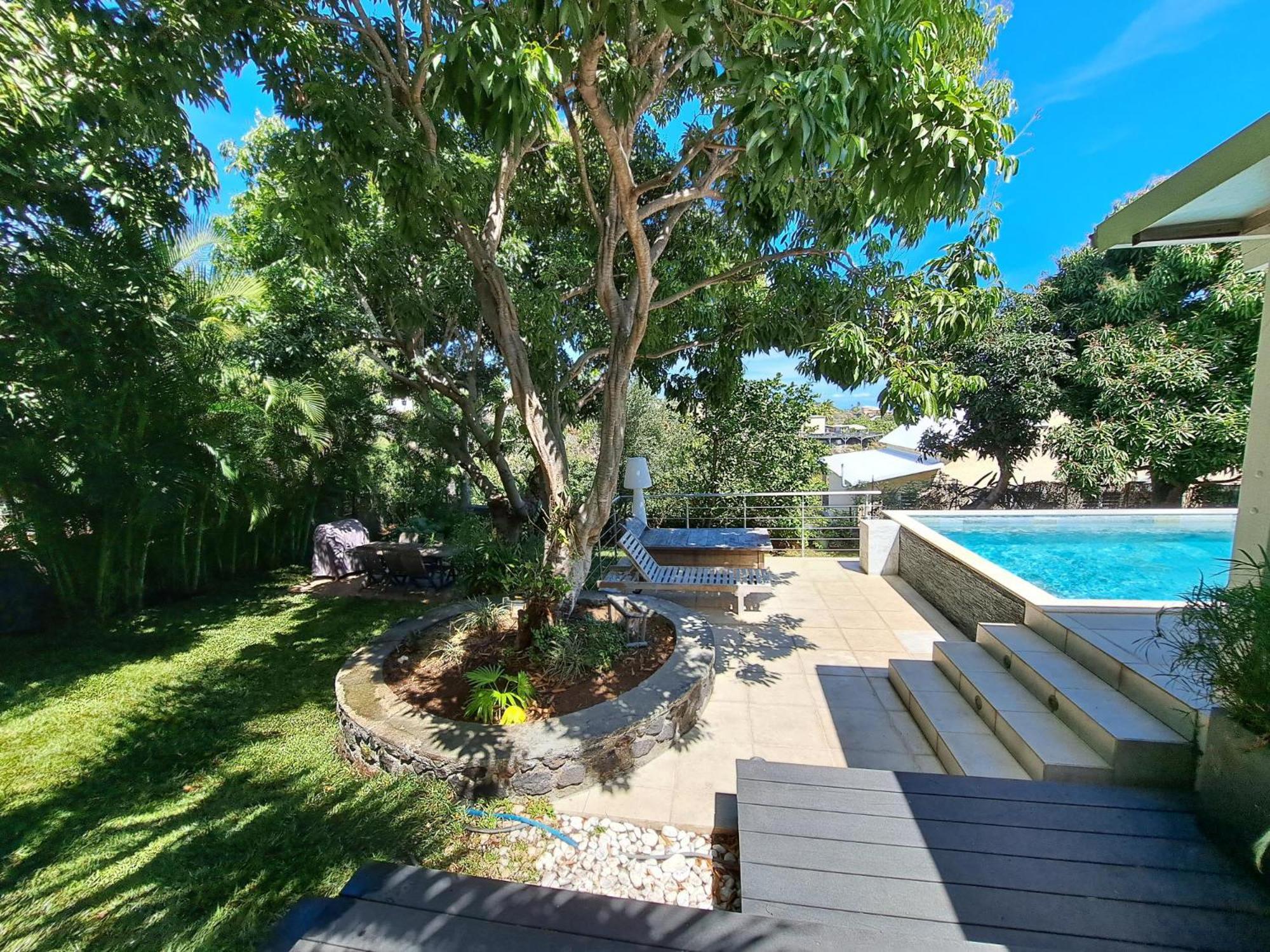 Villa Tropicale - Meuble De Tourisme 4 Etoiles 생질레방 외부 사진